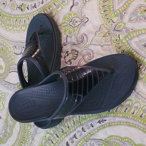 New without tags/box Crocs Navy sandal flip flop